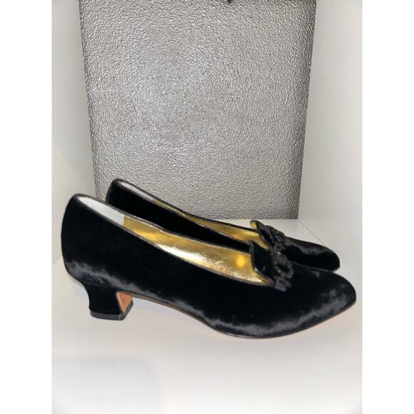 Salvatore Ferragamo Black Velvet Kitten Heels Sz 6 2” Rhinestone Horse bit Glam - Picture 8 of 11